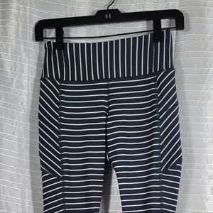 ATHLETA NAVY STRIPE  TIGHTS SIZE XSP